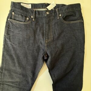 GAP Men's Dark Blue Athletic Taper Jeans 34x34 - Like new!